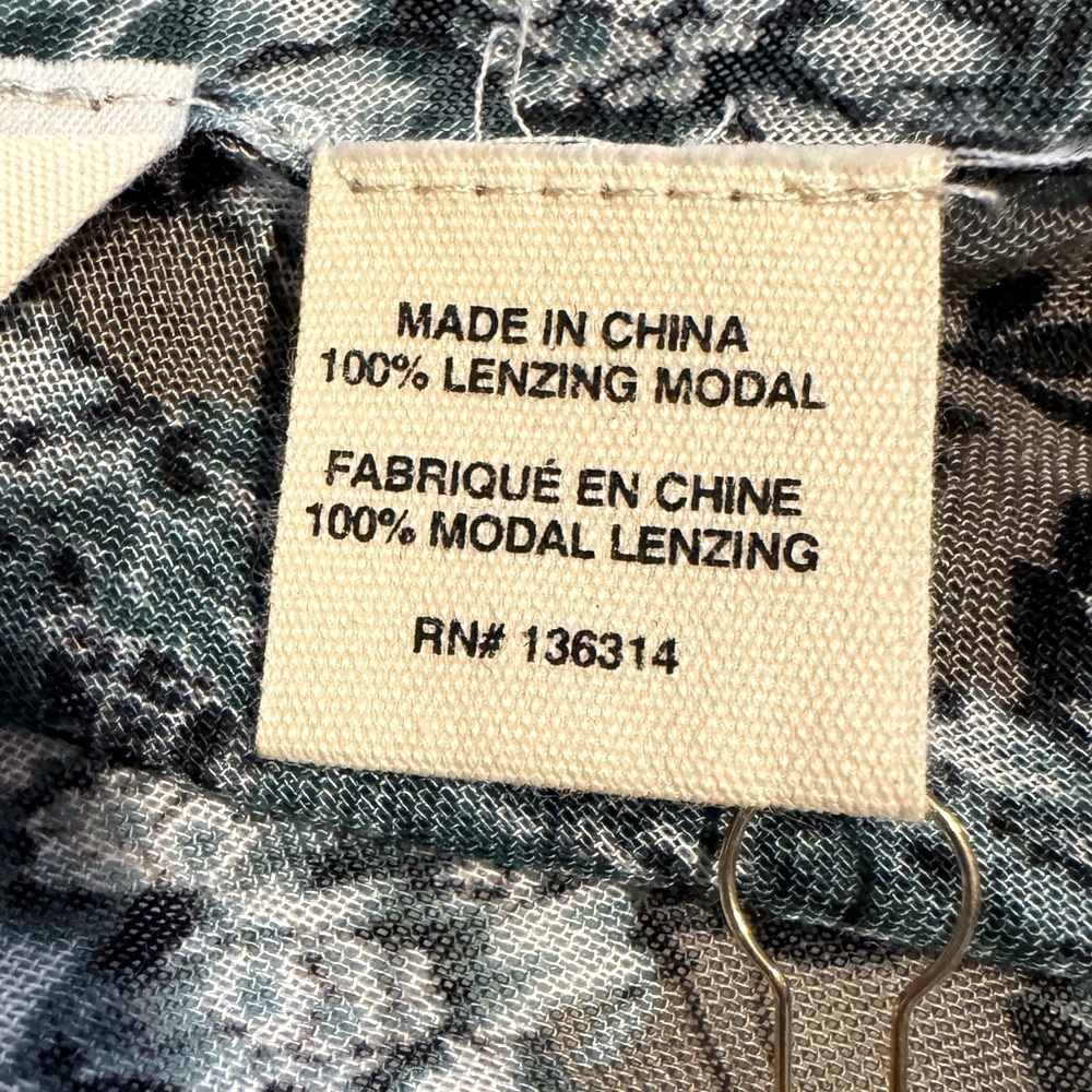 (OS) NWT Quagga GREENLABEL Wrap w/ Armholes & Tassels Floral Dark Teal & Grey - Picture 9 of 11
